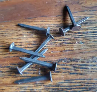 Clavos tachuelas de forja antiguos 16mm