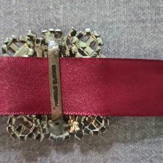 Charm Manolo Blahnik con Cristales