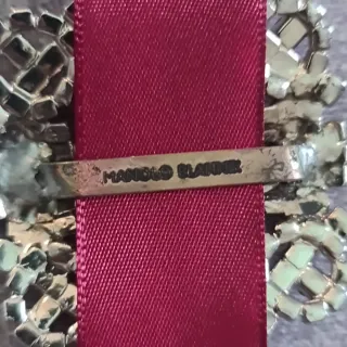 Charm Manolo Blahnik con Cristales