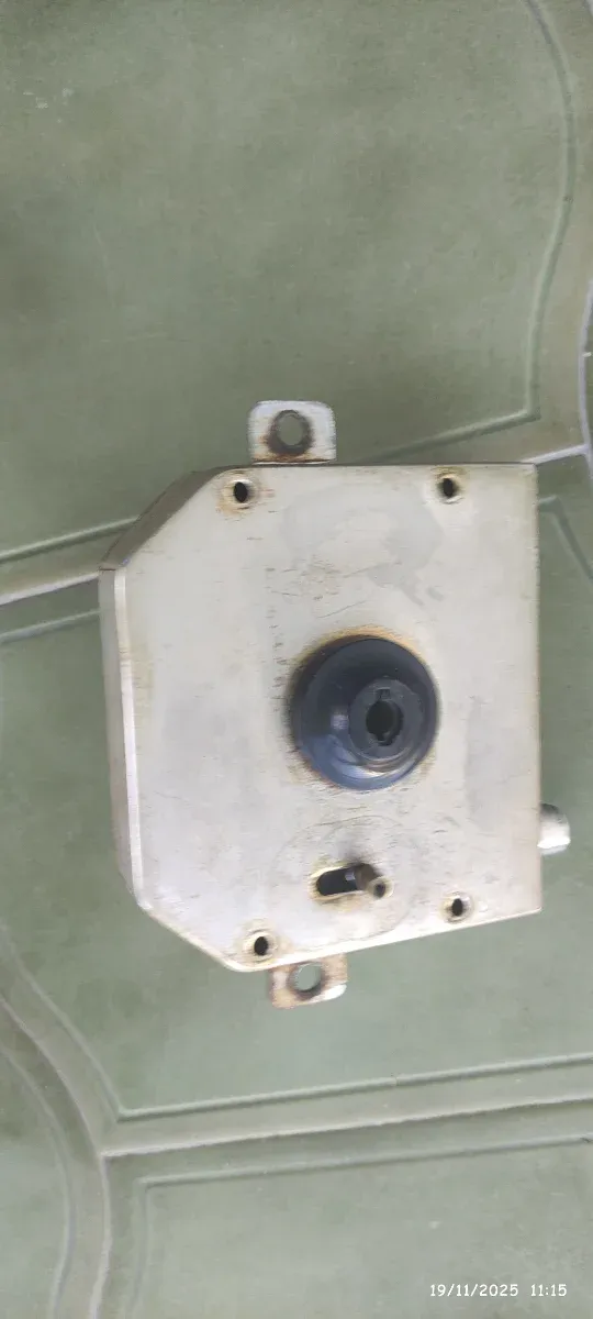 Cerradura 3 puntos de anclaje