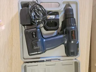 Taladro Inalámbrico 12V con Cargador y Maletín