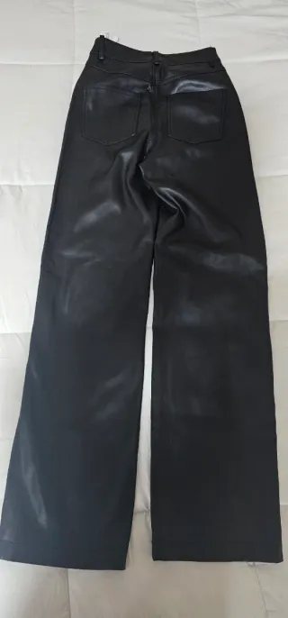 Pantalón ancho negro