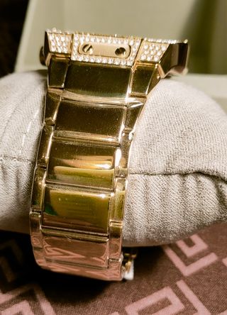 Reloj Guess Phoenix nuevo, dorado con cristales