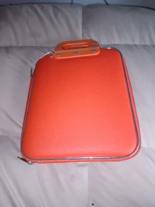 Maletín CEG para PC hasta 11 - Varios colores