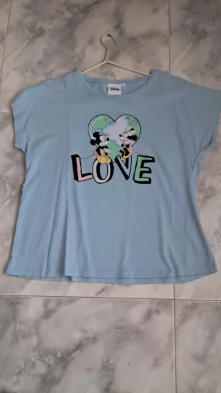 Camiseta Disney Mickey y Minnie Corazón Tierra