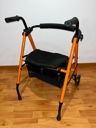 Andador Mobiclinic Taca Taca Naranja