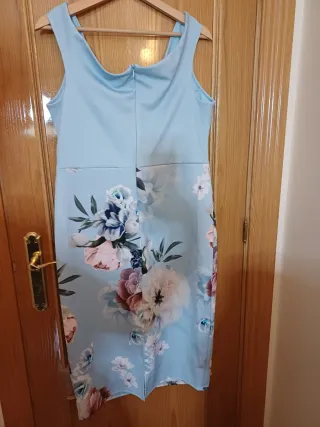 Vestido fiesta azul claro floral