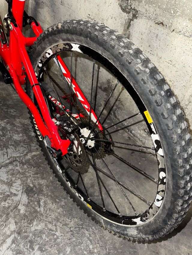 Bicicleta Specialized Stupjumper carbon