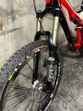 Bicicleta Specialized Stupjumper carbon