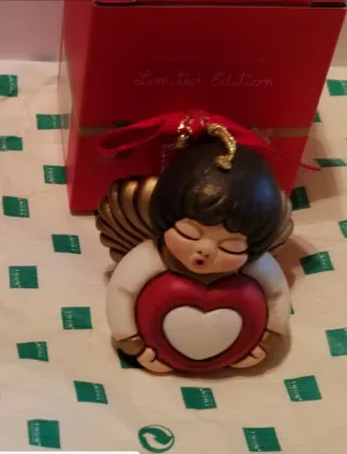 Thun Angelo con Cuore Ceramica
