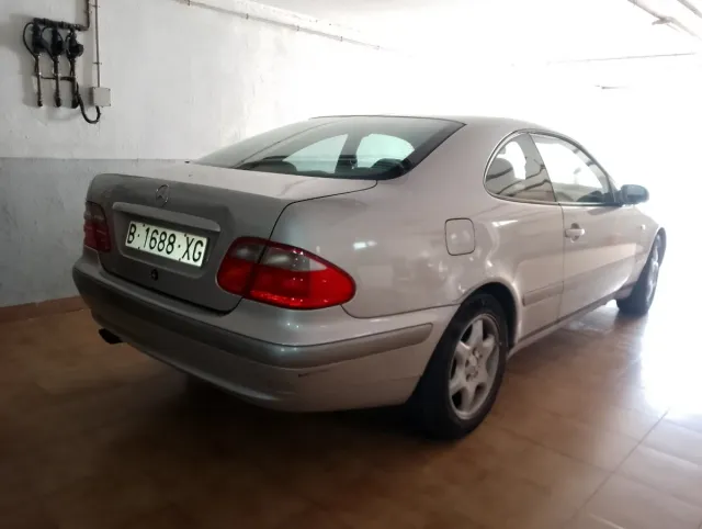 Mercedes-Benz  CLK 2000