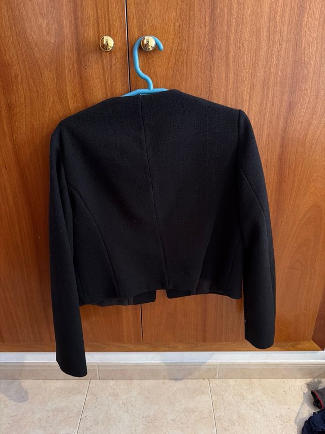Chaqueta Zara Tweed Estilo Chanel Negra