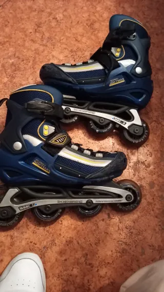 Patines en línea azules y grises, talla 39 -40