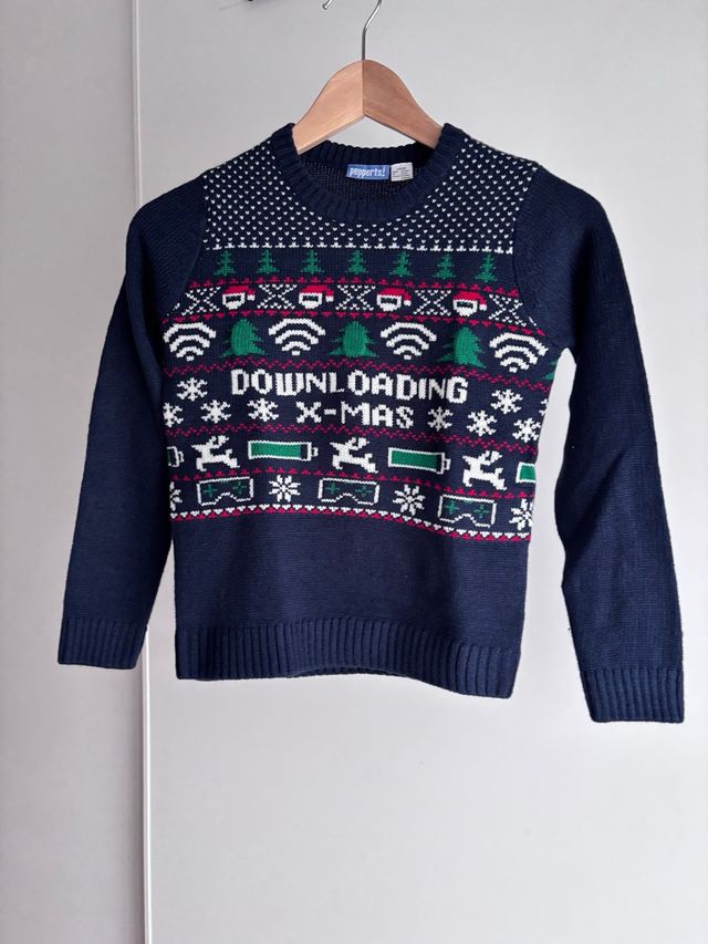 Jersey Navideño Pepperts! niño.  Tallas 6/8  12/14