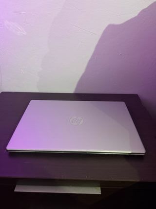 HP Ryzen 7 32GB RAM 1TB SSD