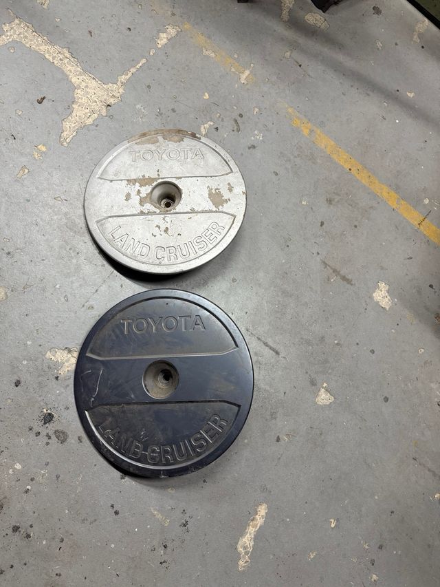 Tapa Rueda Toyota Land Cruiser