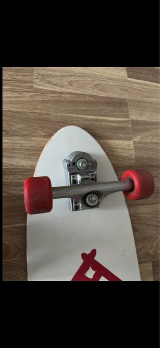 Monopatín Carver YOW