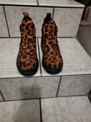 Stivaletti donna fantasia leopardata
