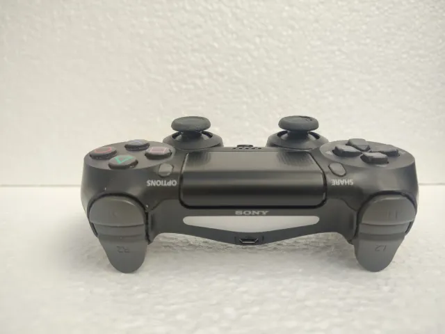 PS4 Slim 1TB + Mando Negro + FIFA 23