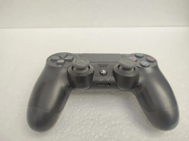 PS4 Slim 1TB + Mando Negro + FIFA 23