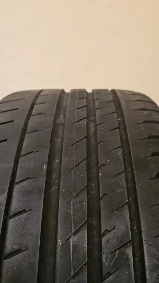 Neumatico original de Peugeot3008