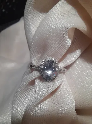 Anillo Chapado Oro Blanco Circonitas. Talla 19