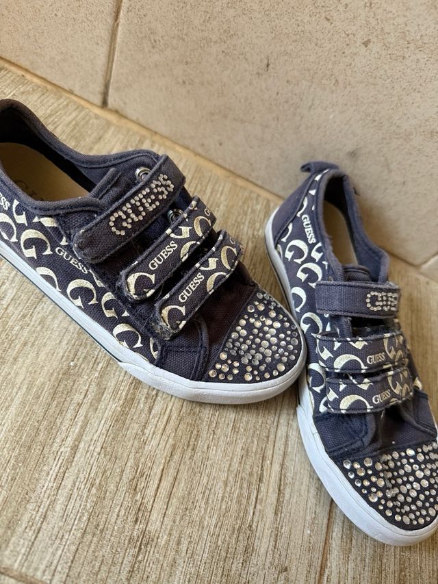 Zapatillas Guess niña numero 29