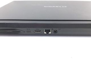 E720581-0 Pc Portatil Gigabyte G5 Kd