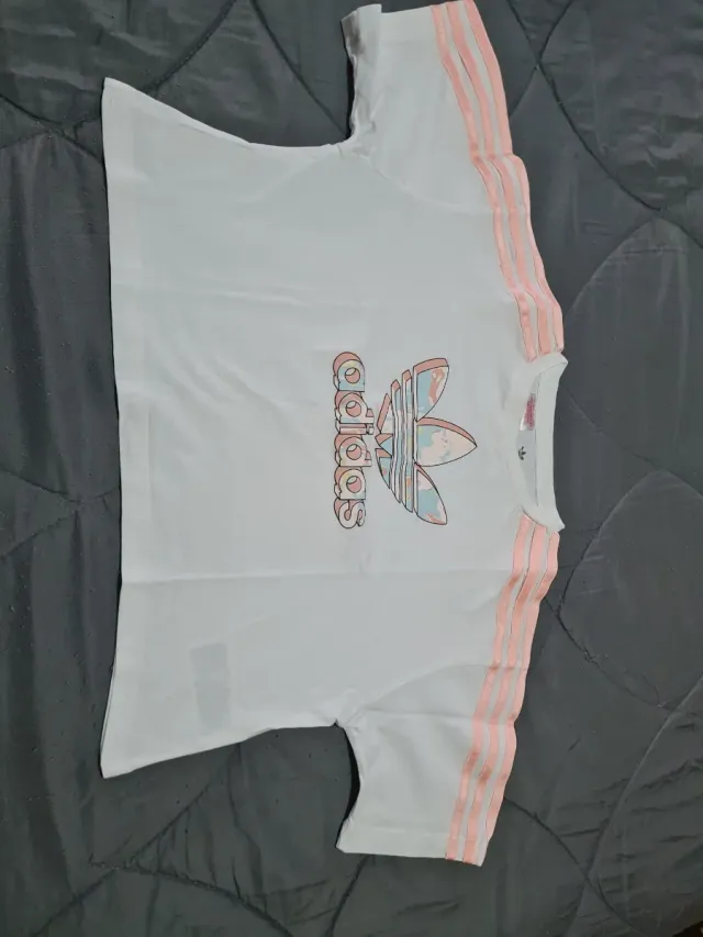 Camiseta Adidas corta 10-11 años