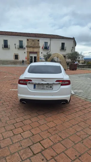 Jaguar XF 2011