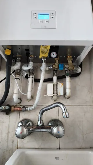 Reparación de calderas i aires i reformas de toda