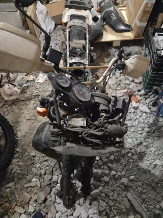 Honda Africa Twin 750 RD04