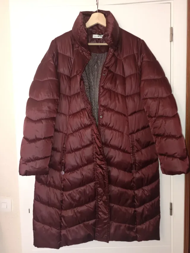 Plumas entallado Punto Roma rojo