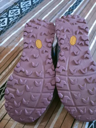 THE NORT FACE+NIKE TALLA 40