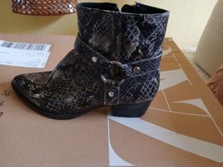 Botines animal print Talla 37
