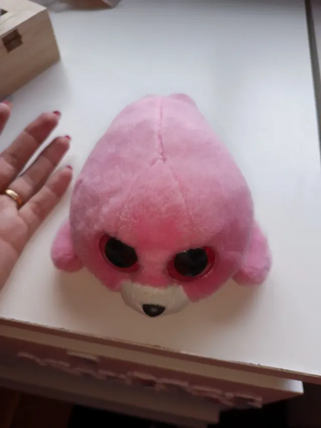 Peluche Foca TY Rosa con Occhi Luminosi