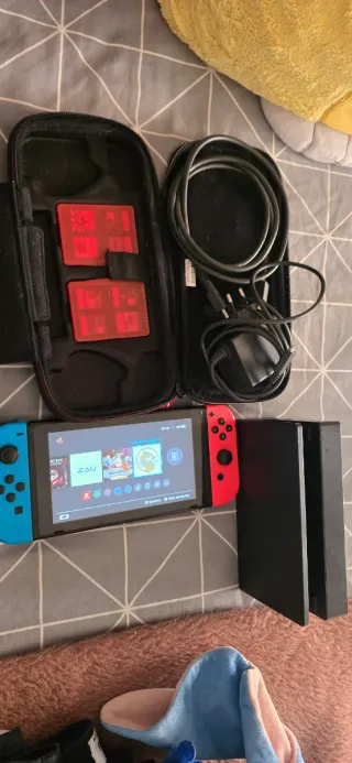 Nintendo Switch Completo Azul y Rojo