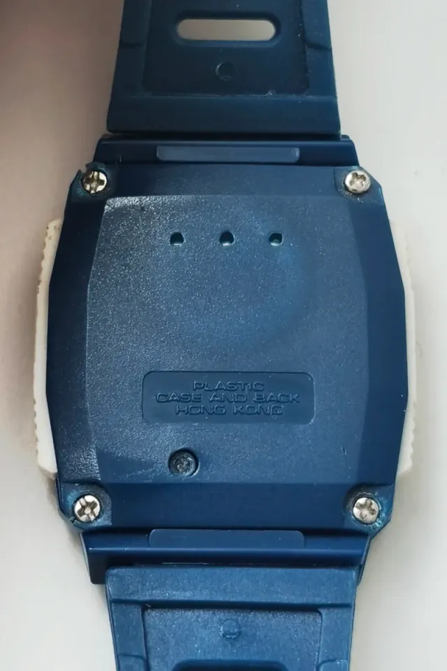 Reloj Salgar con juego Space. Raro. No funciona