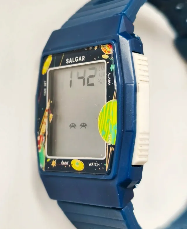 Reloj Salgar con juego Space. Raro. No funciona