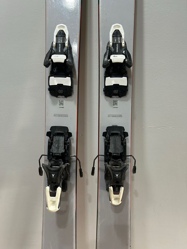 Esquís Freeride Salomon QST 106 + Shift 13