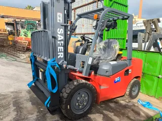 Carretilla elevadora 3 Toneladas 4m Sin Usar