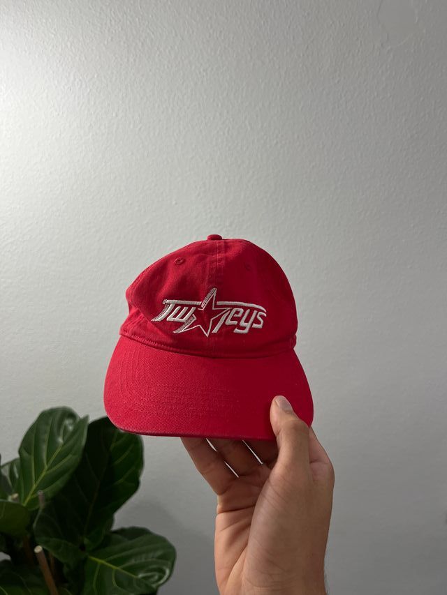 Gorra Roja TwoJeys