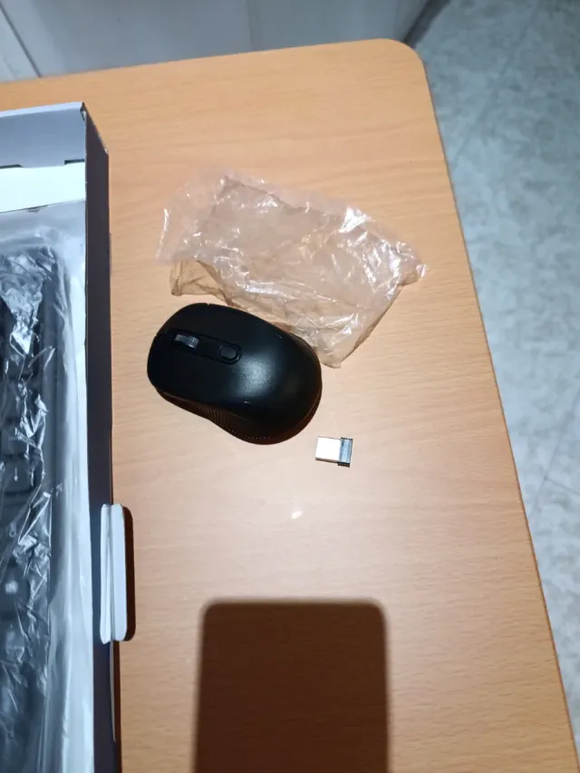 Teclado y Ratón Inalámbrico ZEEMAN