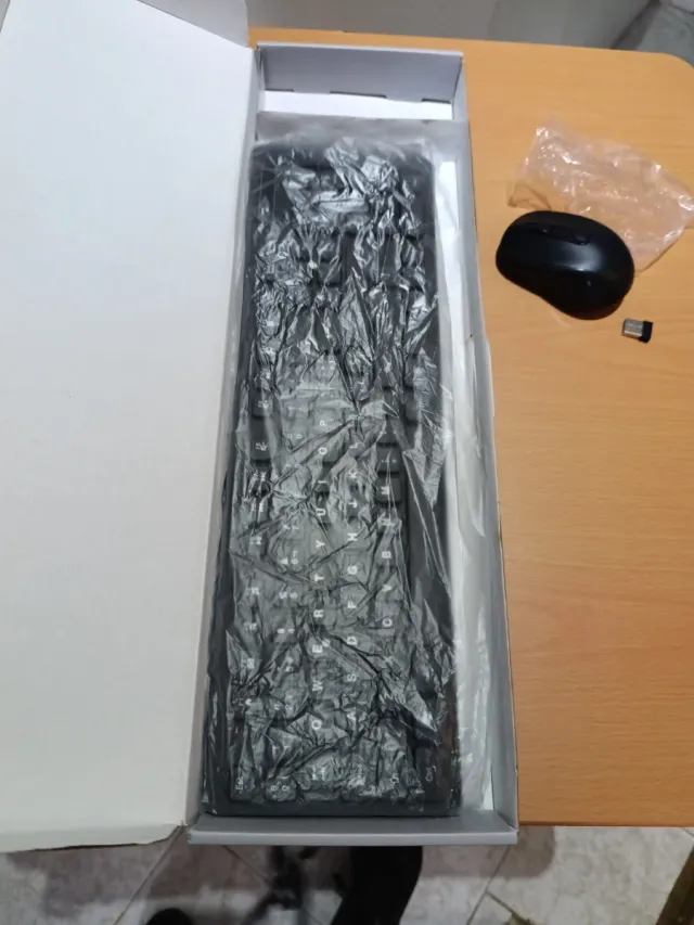 Teclado y Ratón Inalámbrico ZEEMAN