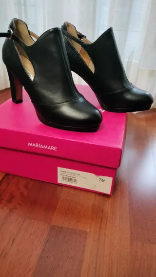 Zapatos tacón Mariamare negros talla 39