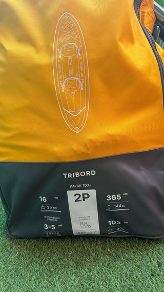 Kayak hinchable Tribord 2P con remos y hinchador