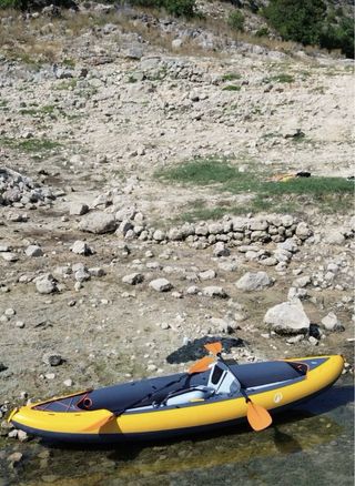 Kayak hinchable Tribord 2P con remos y hinchador