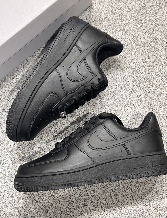 Nike Air f݉ó݉rce 1 Low 07 negro talla 38.5