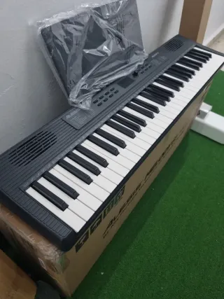 Teclado Alesis Melody 61 Teclas