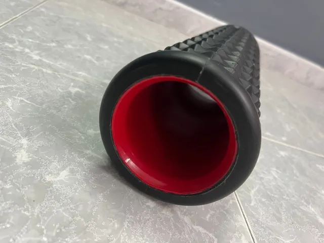 Rodillo de espuma negro con relieve